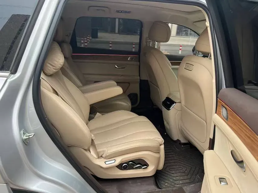 2024 AITO AITO M7 1.5T 152HP L4 REEV 40KWH,autocango,china used car exporter,china ev exporter,chinese used car exporter,chinese used ev exporter