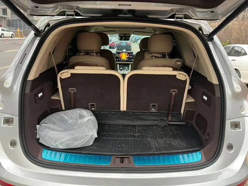 2024 AITO AITO M7 1.5T 152HP L4 REEV 40KWH,autocango,china used car exporter,china ev exporter,chinese used car exporter,chinese used ev exporter