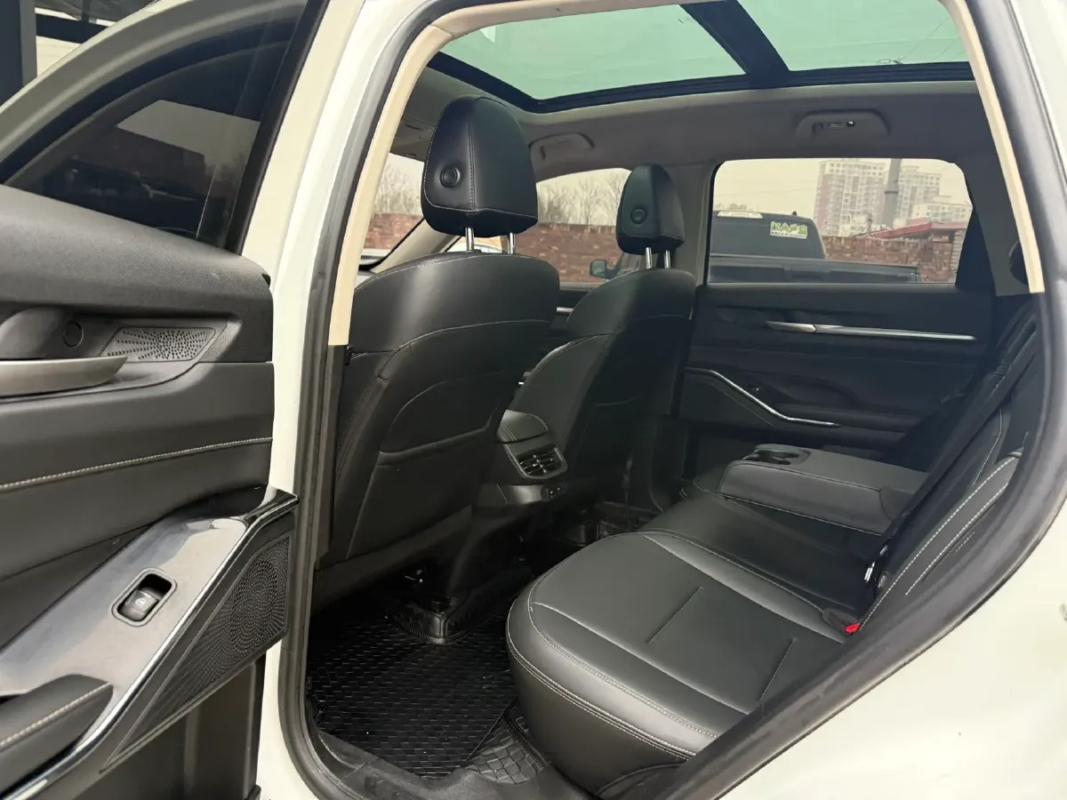 2021 Haval H6 1.5T 169HP L4 7DCT,autocango,china used car exporter,china ev exporter,chinese used car exporter,chinese used ev exporter