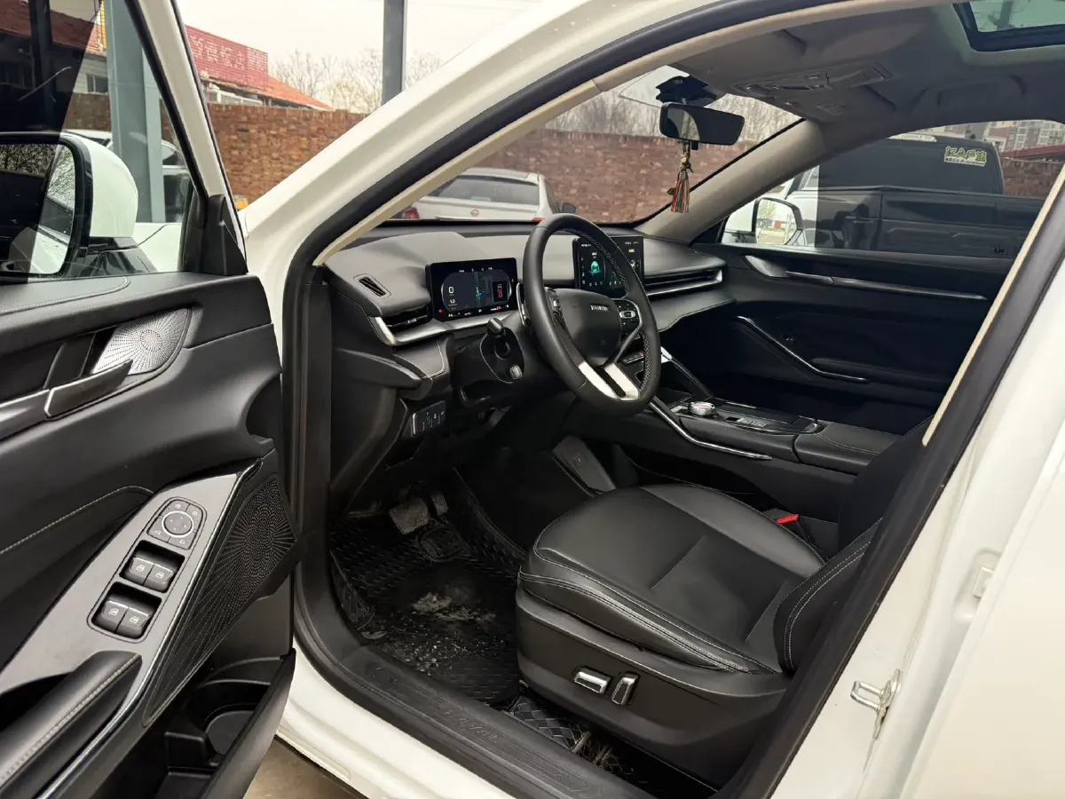 2021 Haval H6 1.5T 169HP L4 7DCT,autocango,china used car exporter,china ev exporter,chinese used car exporter,chinese used ev exporter