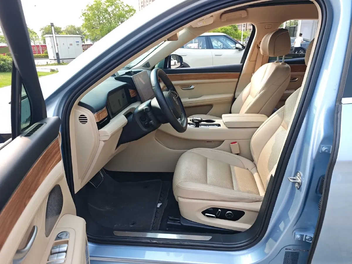 2023 HIMA AITO M5 BEV 80KWH,autocango,china used car exporter,china ev exporter,chinese used car exporter,chinese used ev exporter