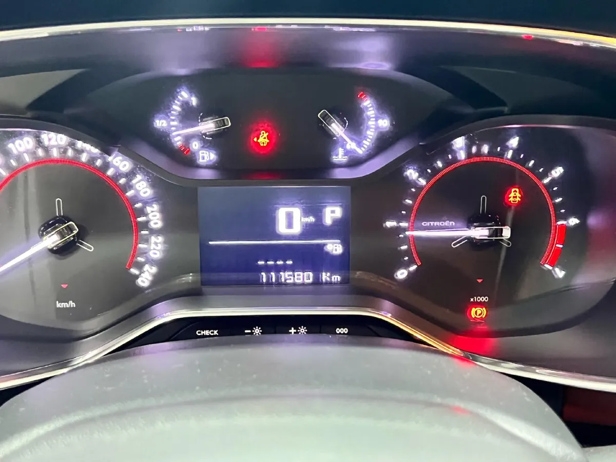 2020 Citroen C5 Aircross 1.6T 170HP L4 6AT,autocango,china used car exporter,china ev exporter,chinese used car exporter,chinese used ev exporter