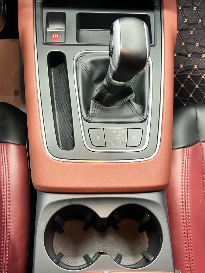 2020 Citroen C5 Aircross 1.6T 170HP L4 6AT,autocango,china used car exporter,china ev exporter,chinese used car exporter,chinese used ev exporter