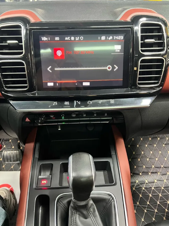 2020 Citroen C5 Aircross 1.6T 170HP L4 6AT,autocango,china used car exporter,china ev exporter,chinese used car exporter,chinese used ev exporter