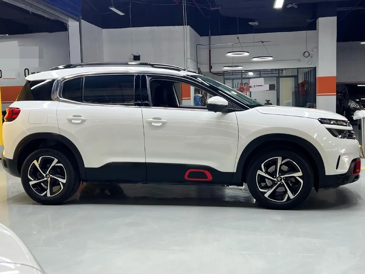 2020 Citroen C5 Aircross 1.6T 170HP L4 6AT,autocango,china used car exporter,china ev exporter,chinese used car exporter,chinese used ev exporter