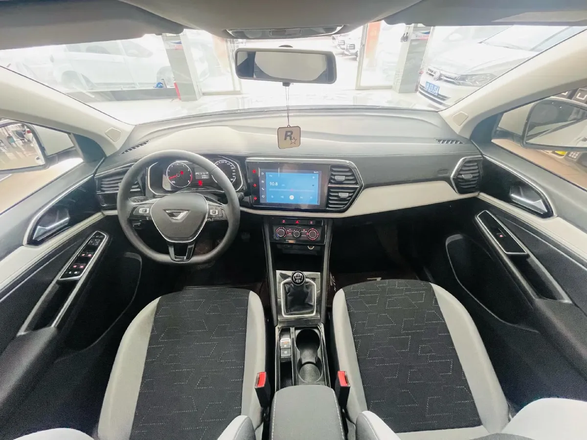 2024 Jetta VS5 1.4T 150HP L4 5MT,autocango,china used car exporter,china ev exporter,chinese used car exporter,chinese used ev exporter