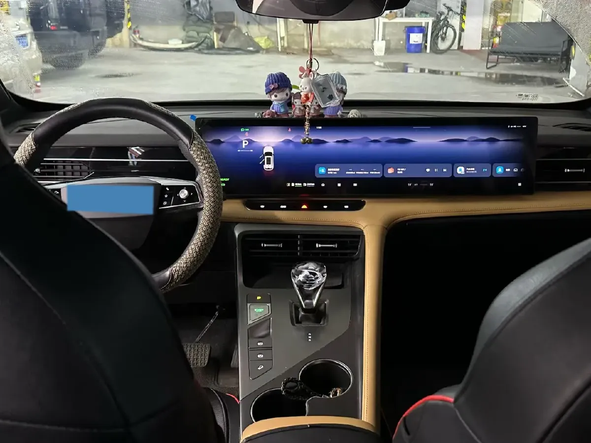 2023 Roewe RX5 1.5T 188HP L4 AMT PHEV 12.3KWH,autocango,china used car exporter,china ev exporter,chinese used car exporter,chinese used ev exporter