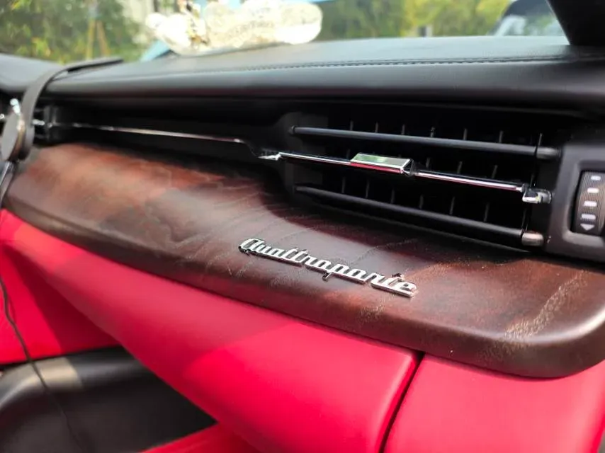 2019 Maserati Quattroporte 3.0T 430HP V6 8AT,autocango,china used car exporter,china ev exporter,chinese used car exporter,chinese used ev exporter