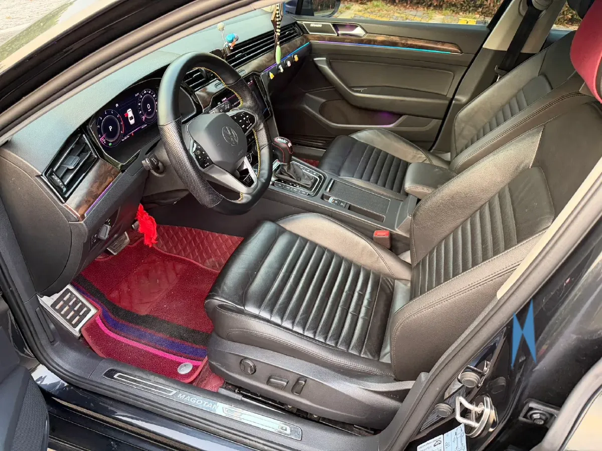 2018 Volkswagen Magotan 1.8T 180HP L4 7DCT,autocango,china used car exporter,china ev exporter,chinese used car exporter,chinese used ev exporter