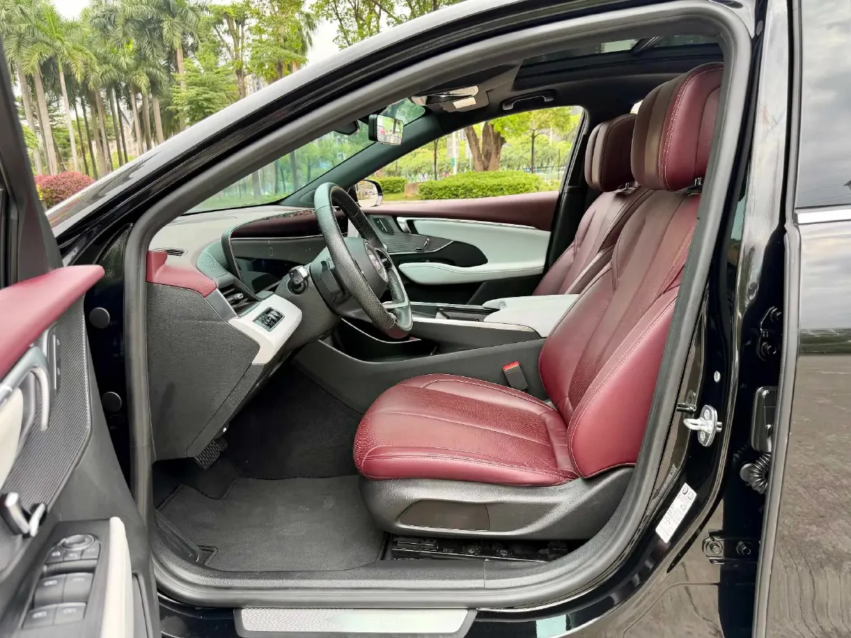2023 Buick Larcosse 2.0T 237HP L4 9AT,autocango,china used car exporter,china ev exporter,chinese used car exporter,chinese used ev exporter