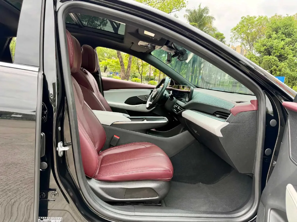 2023 Buick Larcosse 2.0T 237HP L4 9AT,autocango,china used car exporter,china ev exporter,chinese used car exporter,chinese used ev exporter