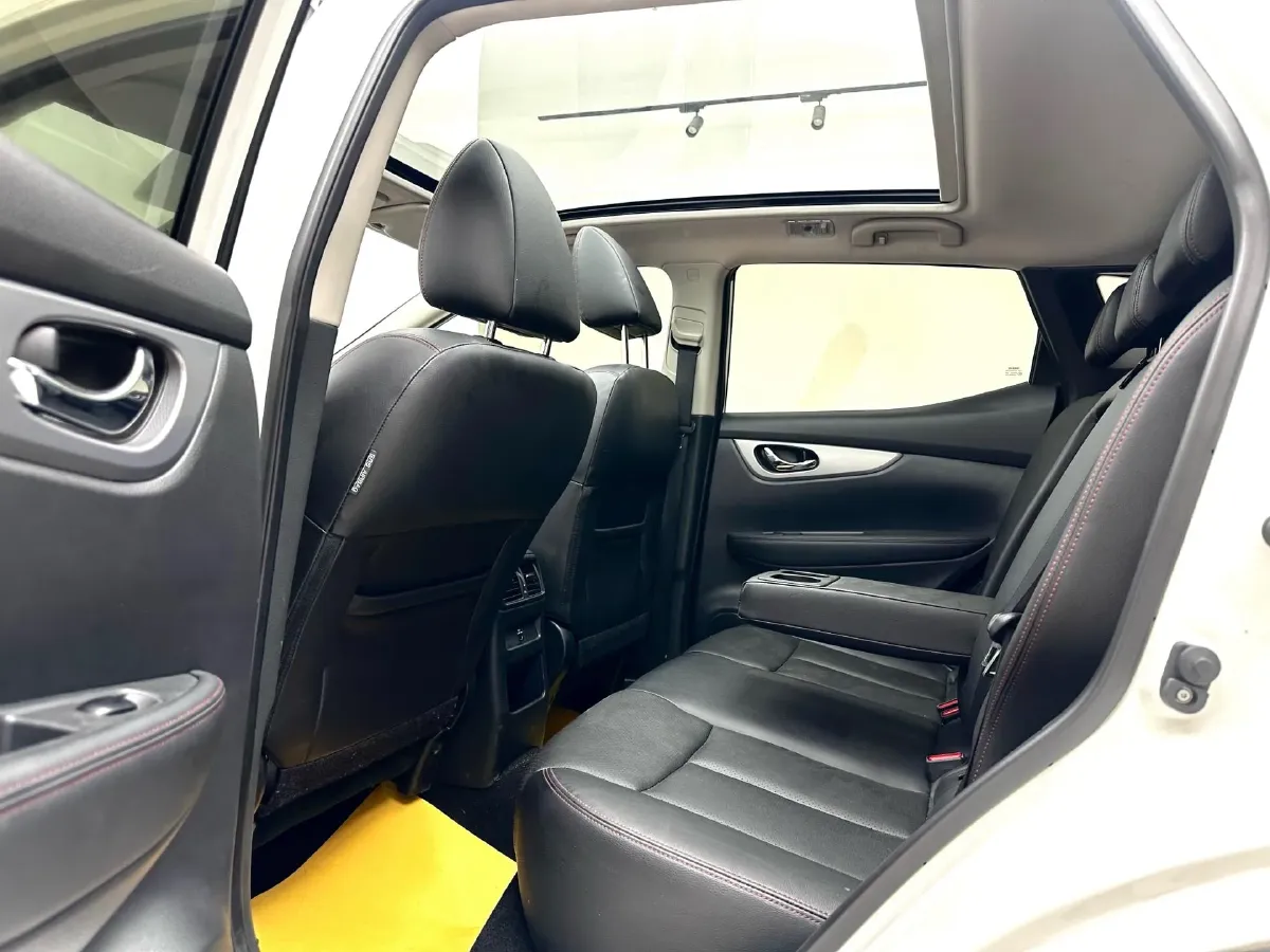 2021 Nissan Qashqai 2.0L 151HP L4 CVT,autocango,china used car exporter,china ev exporter,chinese used car exporter,chinese used ev exporter