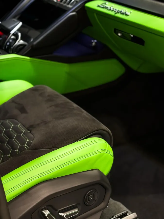 2023 Lamborghini Urus 4.0T 641HP V8 8AT,autocango,china used car exporter,china ev exporter,chinese used car exporter,chinese used ev exporter