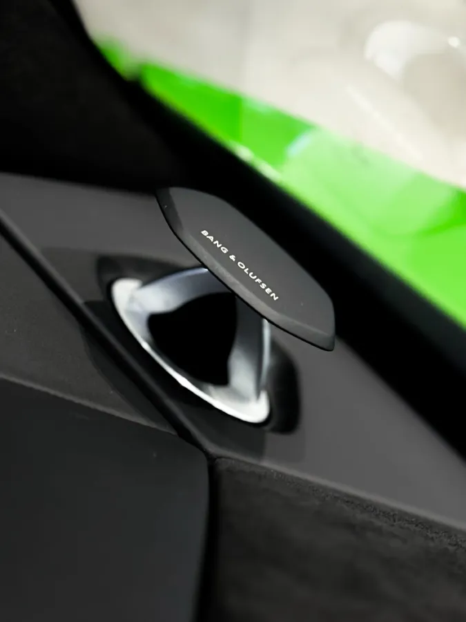 2023 Lamborghini Urus 4.0T 641HP V8 8AT,autocango,china used car exporter,china ev exporter,chinese used car exporter,chinese used ev exporter