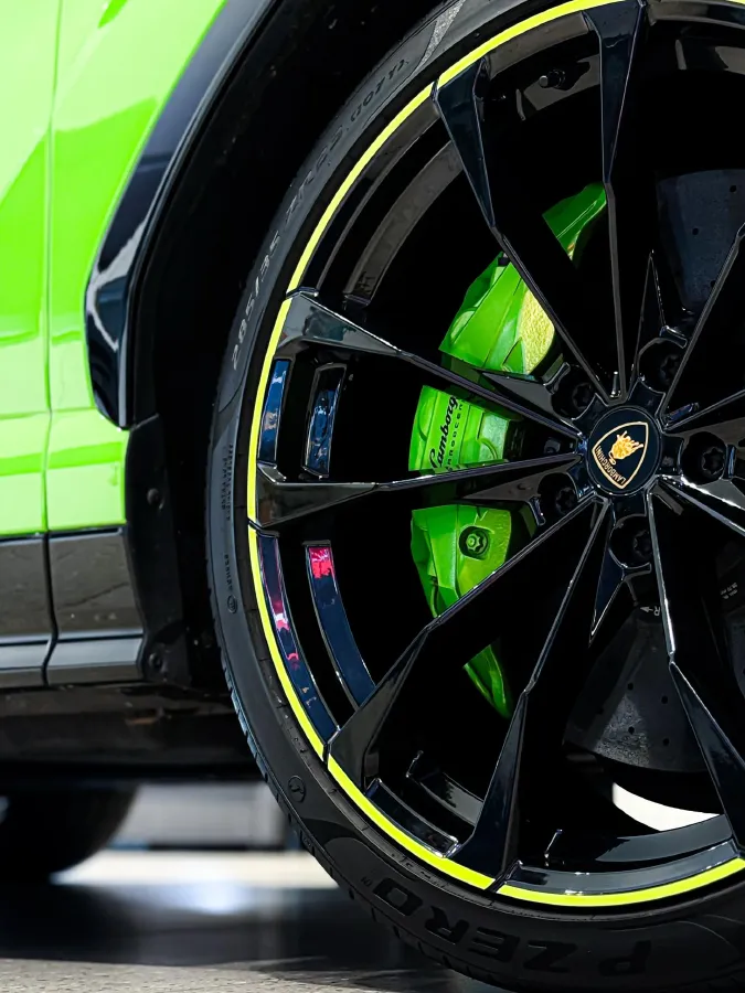 2023 Lamborghini Urus 4.0T 641HP V8 8AT,autocango,china used car exporter,china ev exporter,chinese used car exporter,chinese used ev exporter