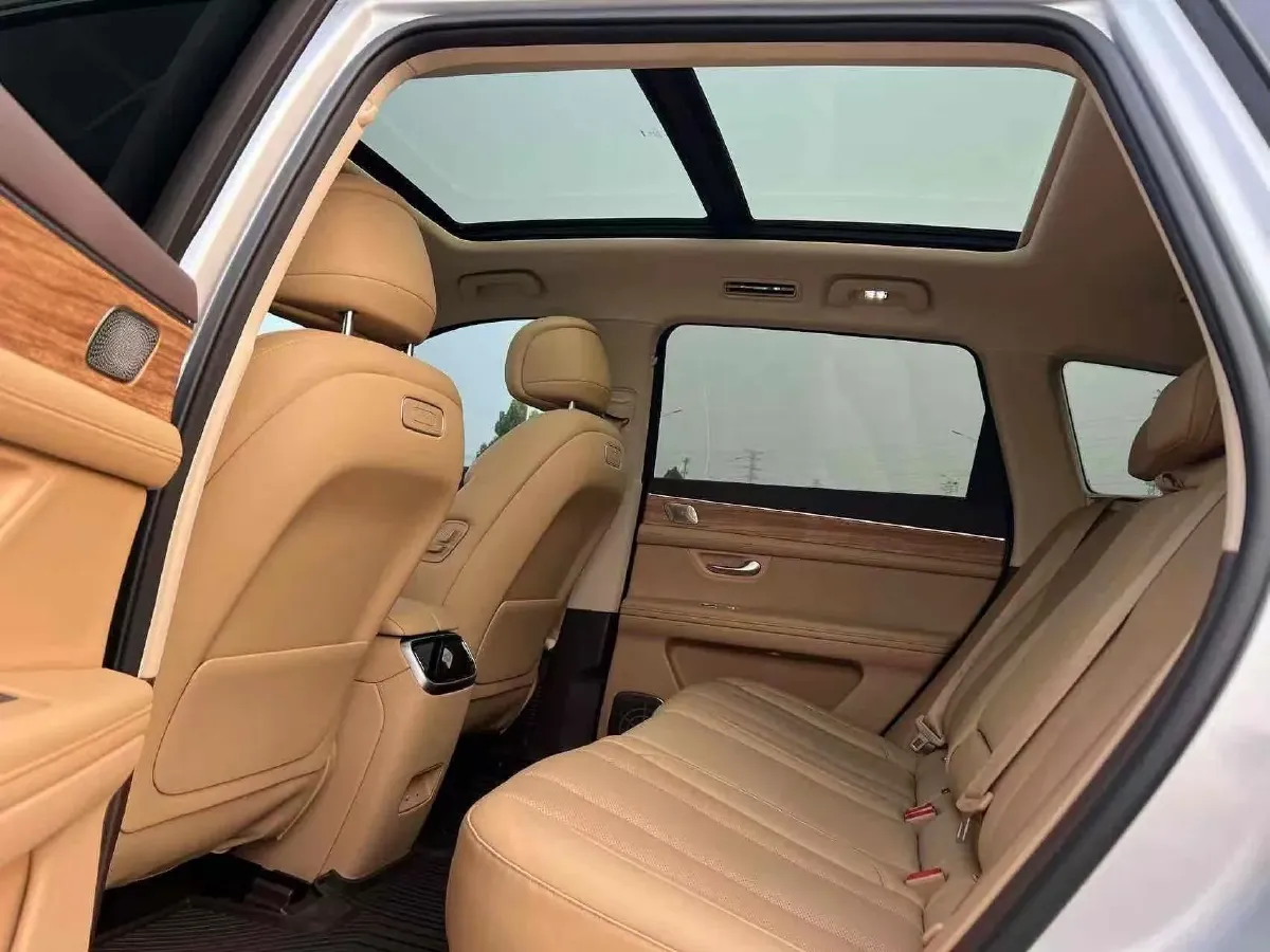 2023 HIMA AITO M5 1.5T 152HP L4 REEV 40KWH,autocango,china used car exporter,china ev exporter,chinese used car exporter,chinese used ev exporter