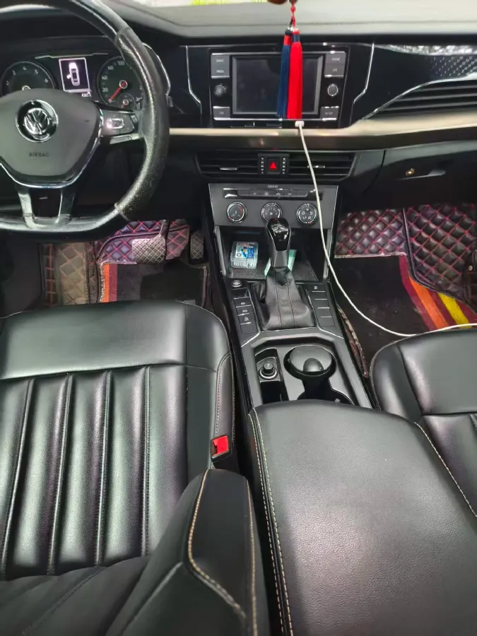 2019 Chevrolet Equinox 1.5T 180HP L4 6AT,autocango,china used car exporter,china ev exporter,chinese used car exporter,chinese used ev exporter