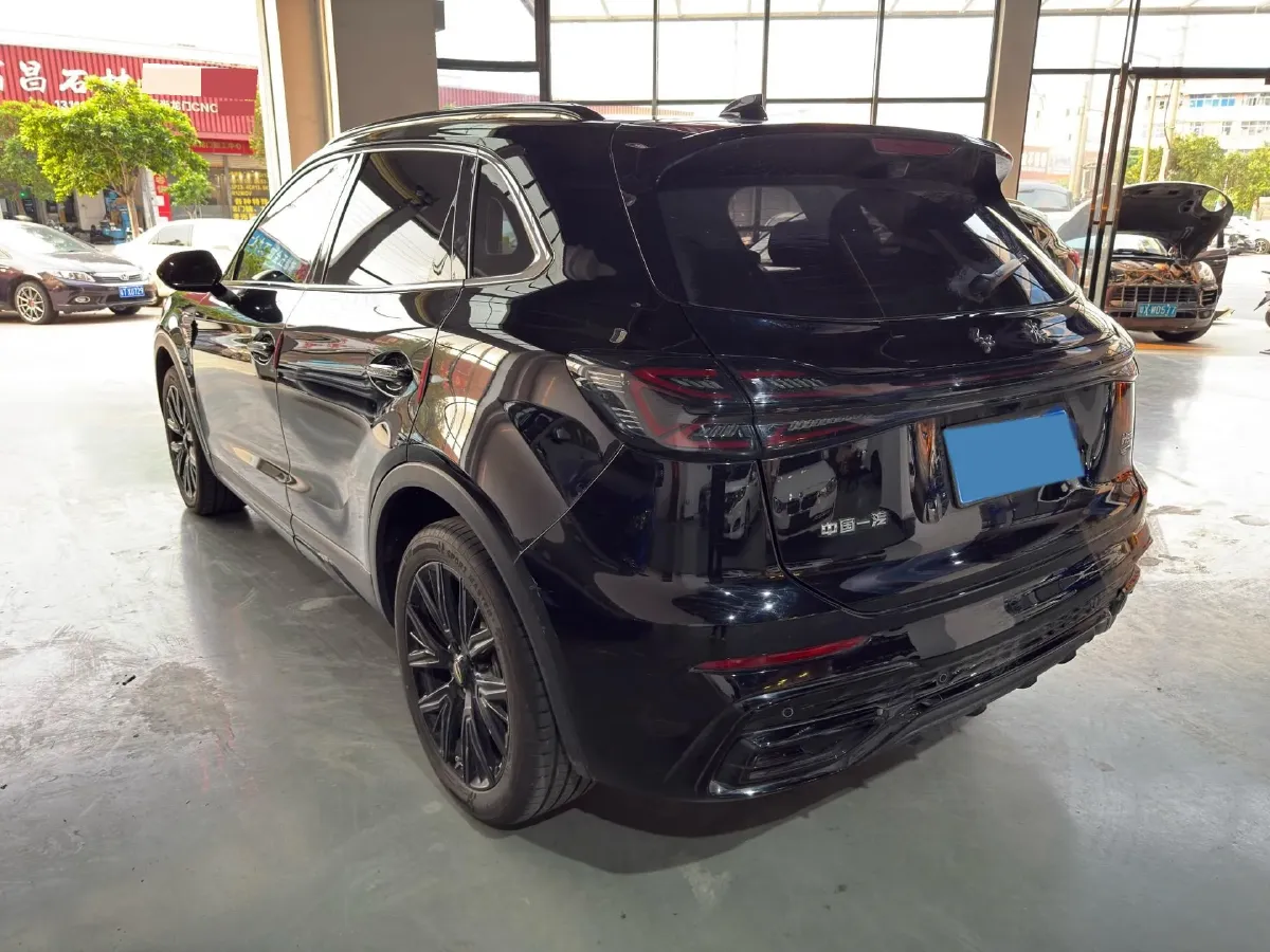 2023 HongQi HS5 2.0T 252HP L4 8AT,autocango,china used car exporter,china ev exporter,chinese used car exporter,chinese used ev exporter