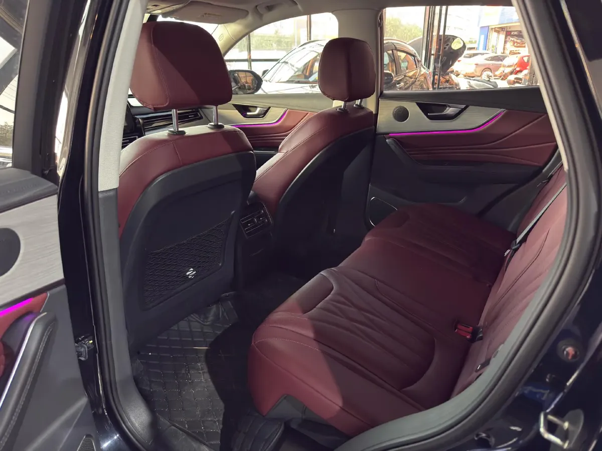 2023 HongQi HS5 2.0T 252HP L4 8AT,autocango,china used car exporter,china ev exporter,chinese used car exporter,chinese used ev exporter