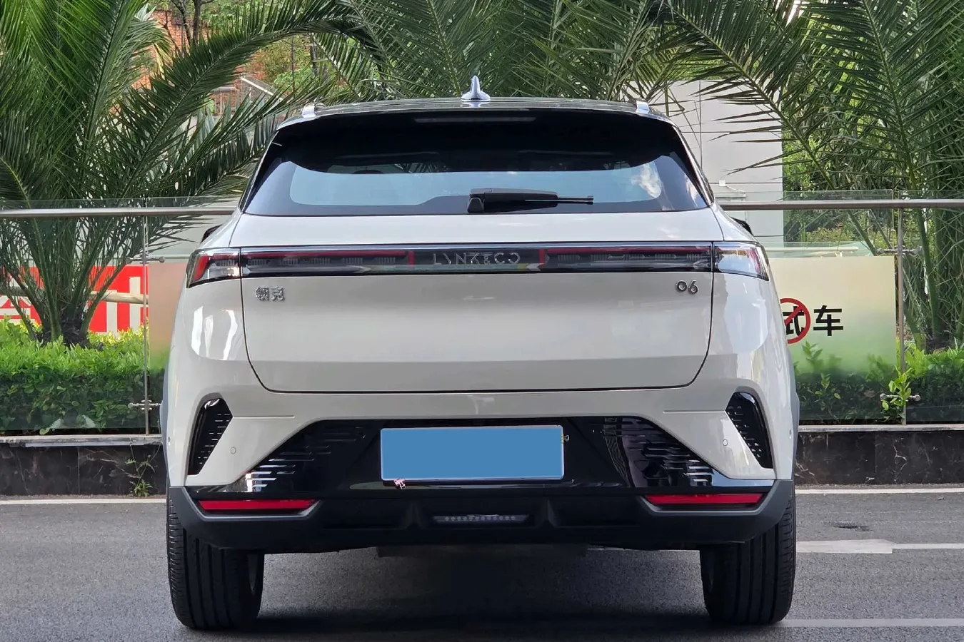 2025 LYNK&CO 06 1.5T 181HP L4 7DCT,autocango,china used car exporter,china ev exporter,chinese used car exporter,chinese used ev exporter