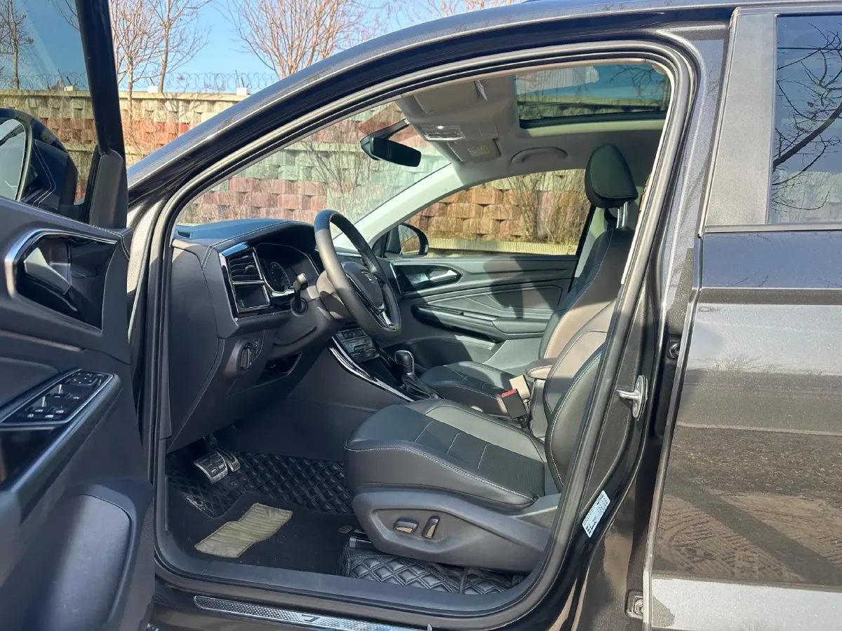 2021 Jetta VS7 1.4T 150HP L4 6AT,autocango,china used car exporter,china ev exporter,chinese used car exporter,chinese used ev exporter