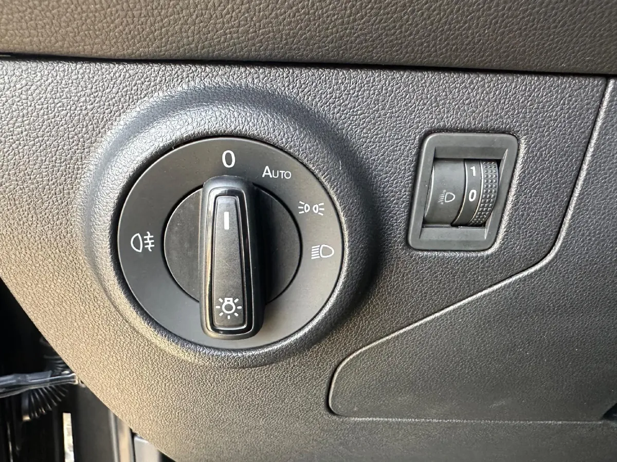 2021 Jetta VS7 1.4T 150HP L4 6AT,autocango,china used car exporter,china ev exporter,chinese used car exporter,chinese used ev exporter