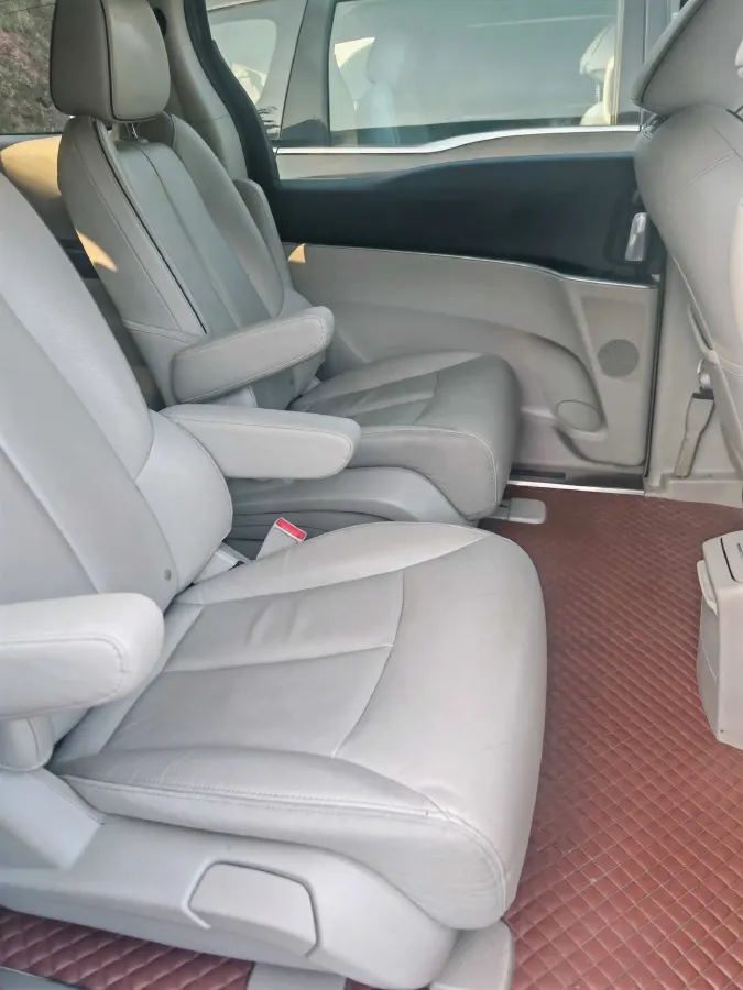 2021 Buick GL8 2.0T 237HP L4 9AT,autocango,china used car exporter,china ev exporter,chinese used car exporter,chinese used ev exporter