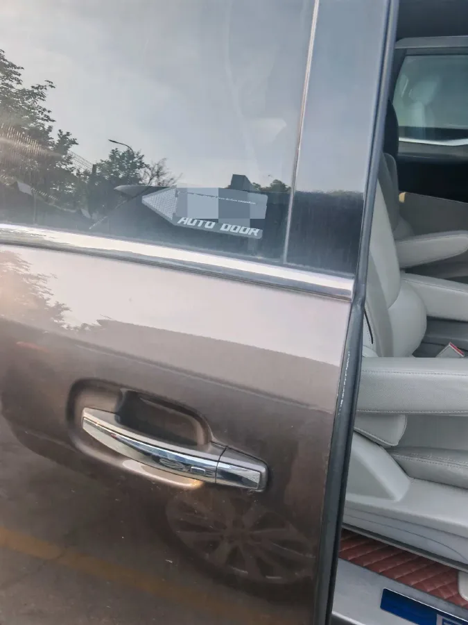 2021 Buick GL8 2.0T 237HP L4 9AT,autocango,china used car exporter,china ev exporter,chinese used car exporter,chinese used ev exporter