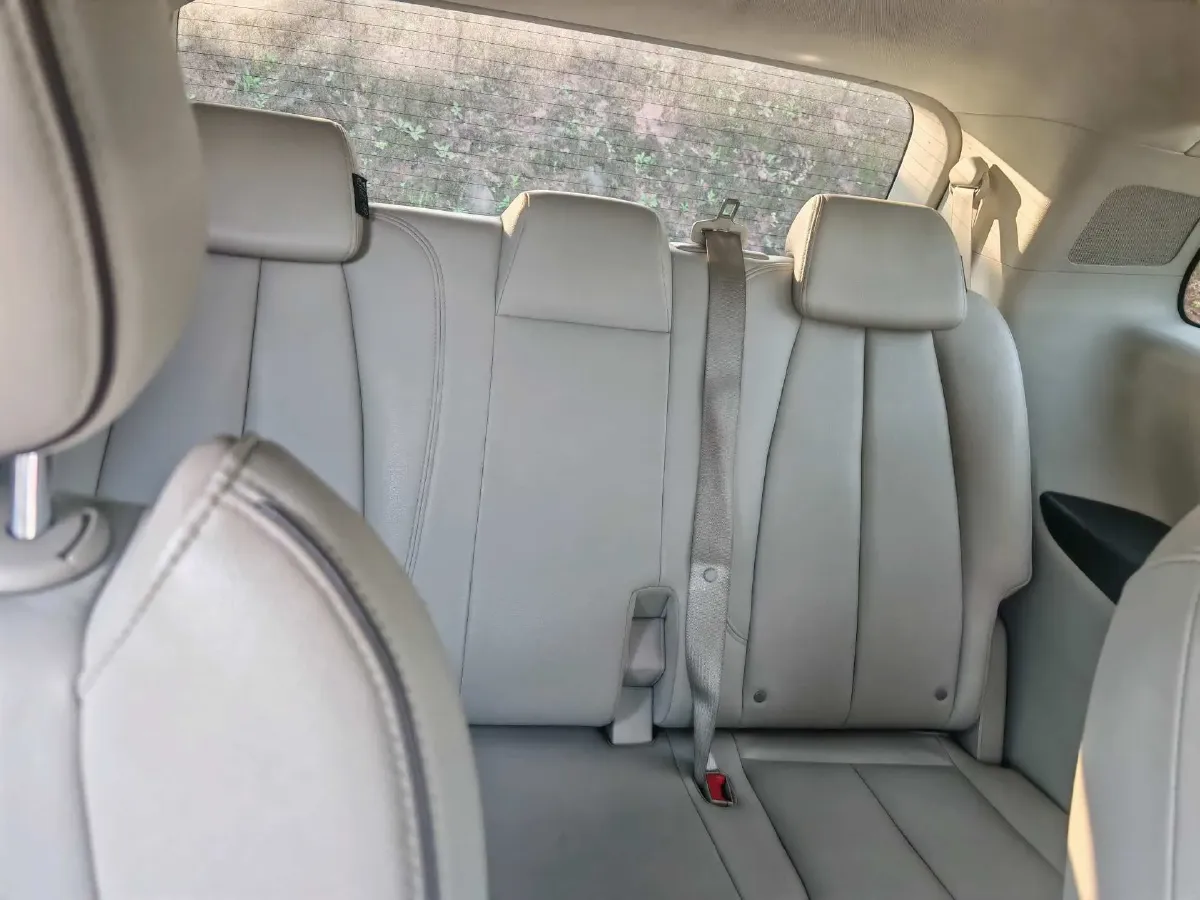 2021 Buick GL8 2.0T 237HP L4 9AT,autocango,china used car exporter,china ev exporter,chinese used car exporter,chinese used ev exporter