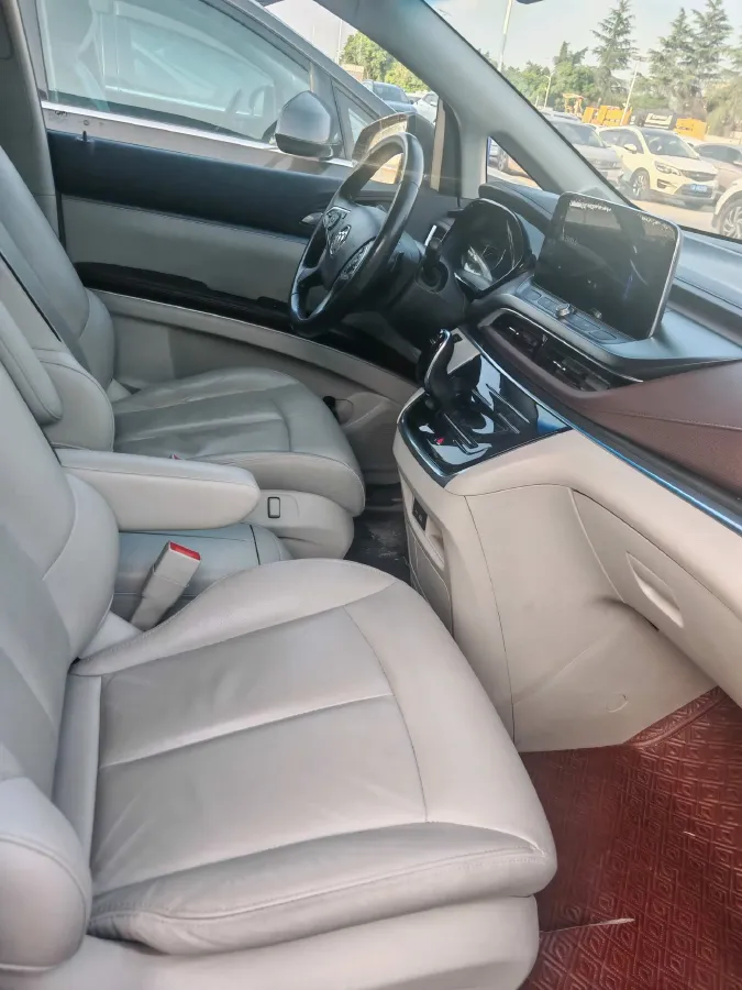 2021 Buick GL8 2.0T 237HP L4 9AT,autocango,china used car exporter,china ev exporter,chinese used car exporter,chinese used ev exporter