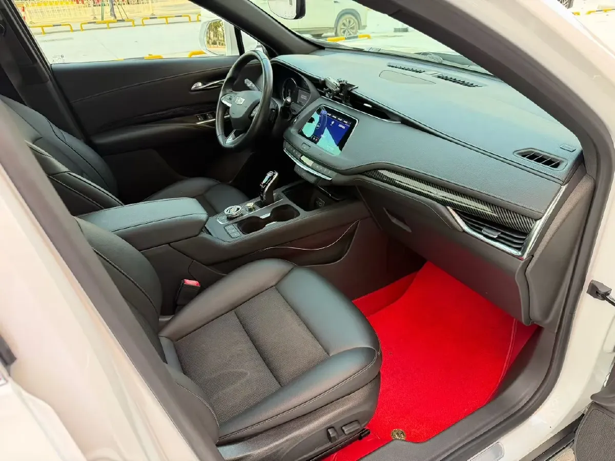 2020 Cadillac XT4 2.0T 241HP L4 9AT,autocango,china used car exporter,china ev exporter,chinese used car exporter,chinese used ev exporter