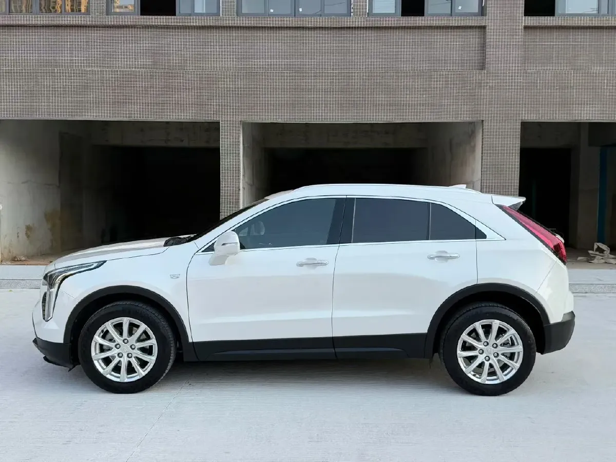 2020 Cadillac XT4 2.0T 241HP L4 9AT,autocango,china used car exporter,china ev exporter,chinese used car exporter,chinese used ev exporter