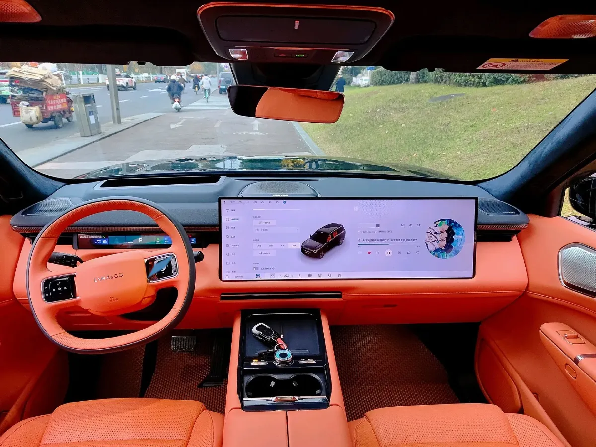 2025 LYNK&CO 900 1.5T 190HP L4 3DHT PHEV,autocango,china used car exporter,china ev exporter,chinese used car exporter,chinese used ev exporter