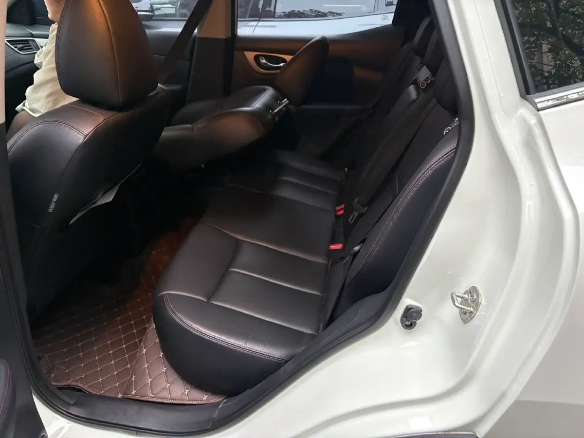 2021 Nissan Qashqai 2.0L 151HP L4 CVT,autocango,china used car exporter,china ev exporter,chinese used car exporter,chinese used ev exporter