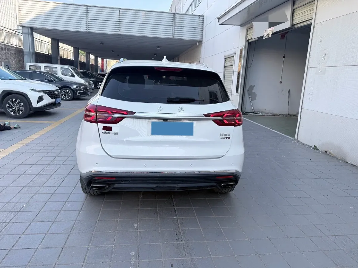 2019 HongQi HS5 2.0T 224HP L4 6AT,autocango,china used car exporter,china ev exporter,chinese used car exporter,chinese used ev exporter