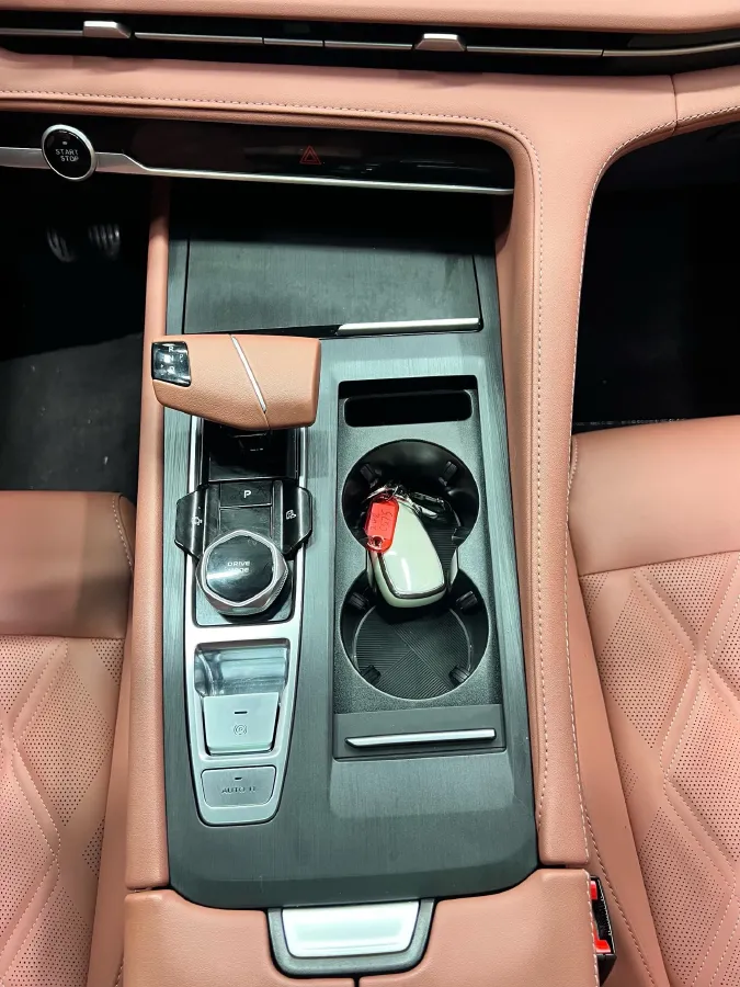 2024 ChangAn CS75 Plus 1.5T 188HP L4 8AT,autocango,china used car exporter,china ev exporter,chinese used car exporter,chinese used ev exporter