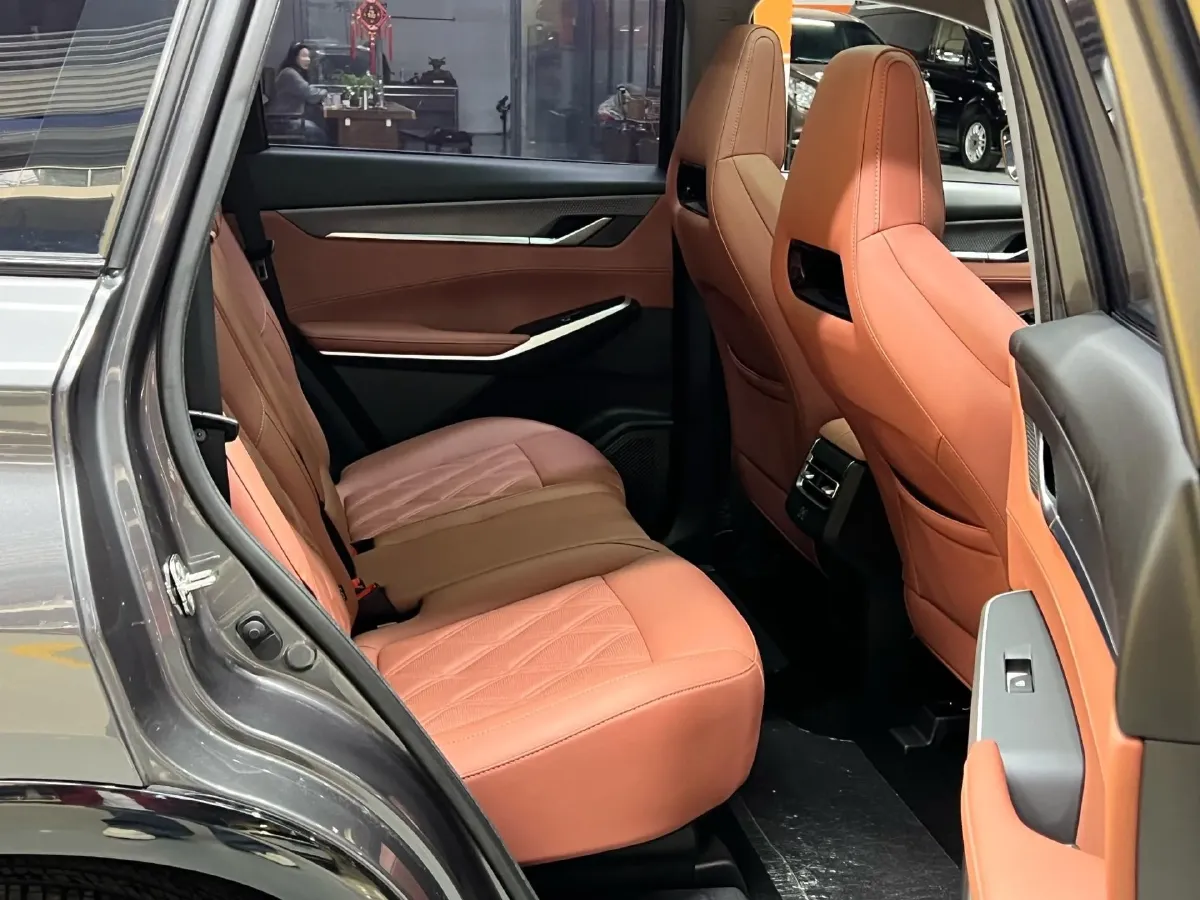 2024 ChangAn CS75 Plus 1.5T 188HP L4 8AT,autocango,china used car exporter,china ev exporter,chinese used car exporter,chinese used ev exporter