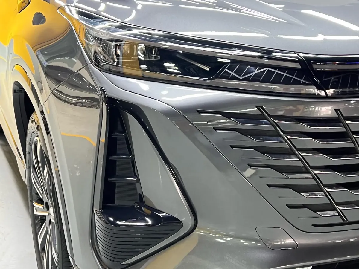 2024 ChangAn CS75 Plus 1.5T 188HP L4 8AT,autocango,china used car exporter,china ev exporter,chinese used car exporter,chinese used ev exporter