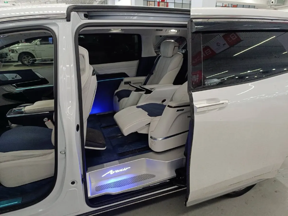 2023 Buick Century 2.0T 237HP L4 9AT,autocango,china used car exporter,china ev exporter,chinese used car exporter,chinese used ev exporter