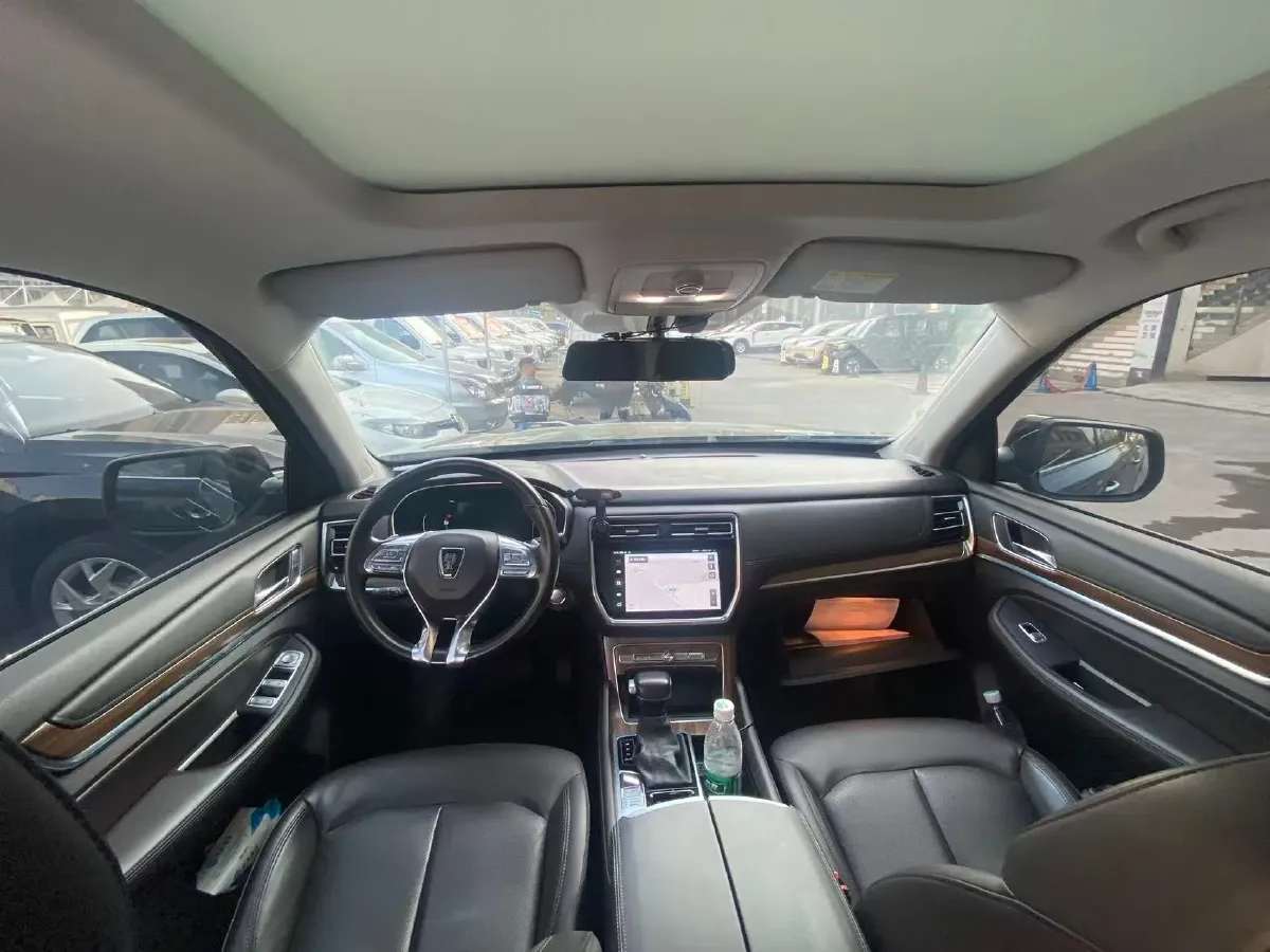 2019 Roewe RX8 2.0T 222HP L4 6AT,autocango,china used car exporter,china ev exporter,chinese used car exporter,chinese used ev exporter