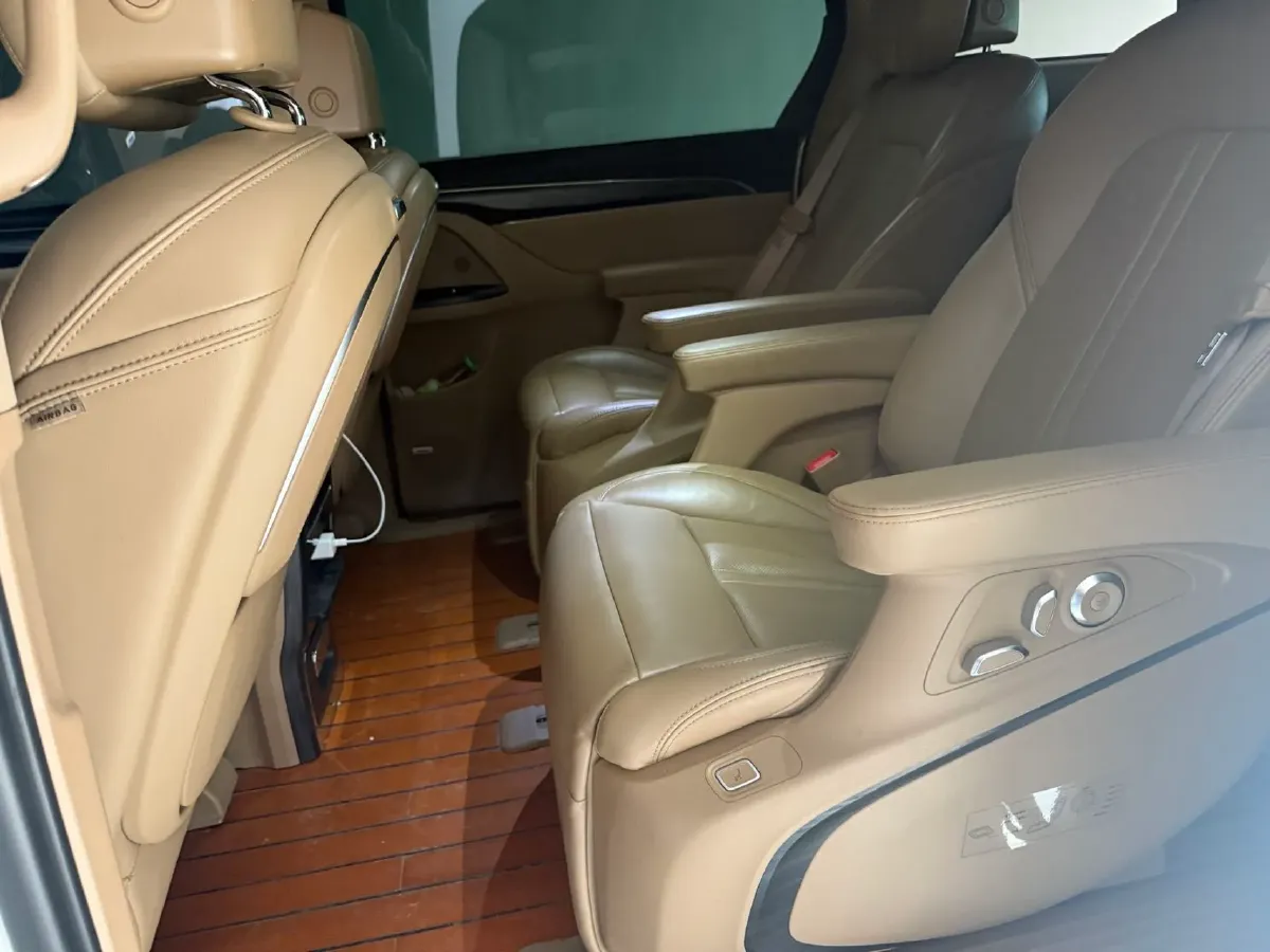 2021 Buick GL8 2.0T 237HP L4 9AT,autocango,china used car exporter,china ev exporter,chinese used car exporter,chinese used ev exporter