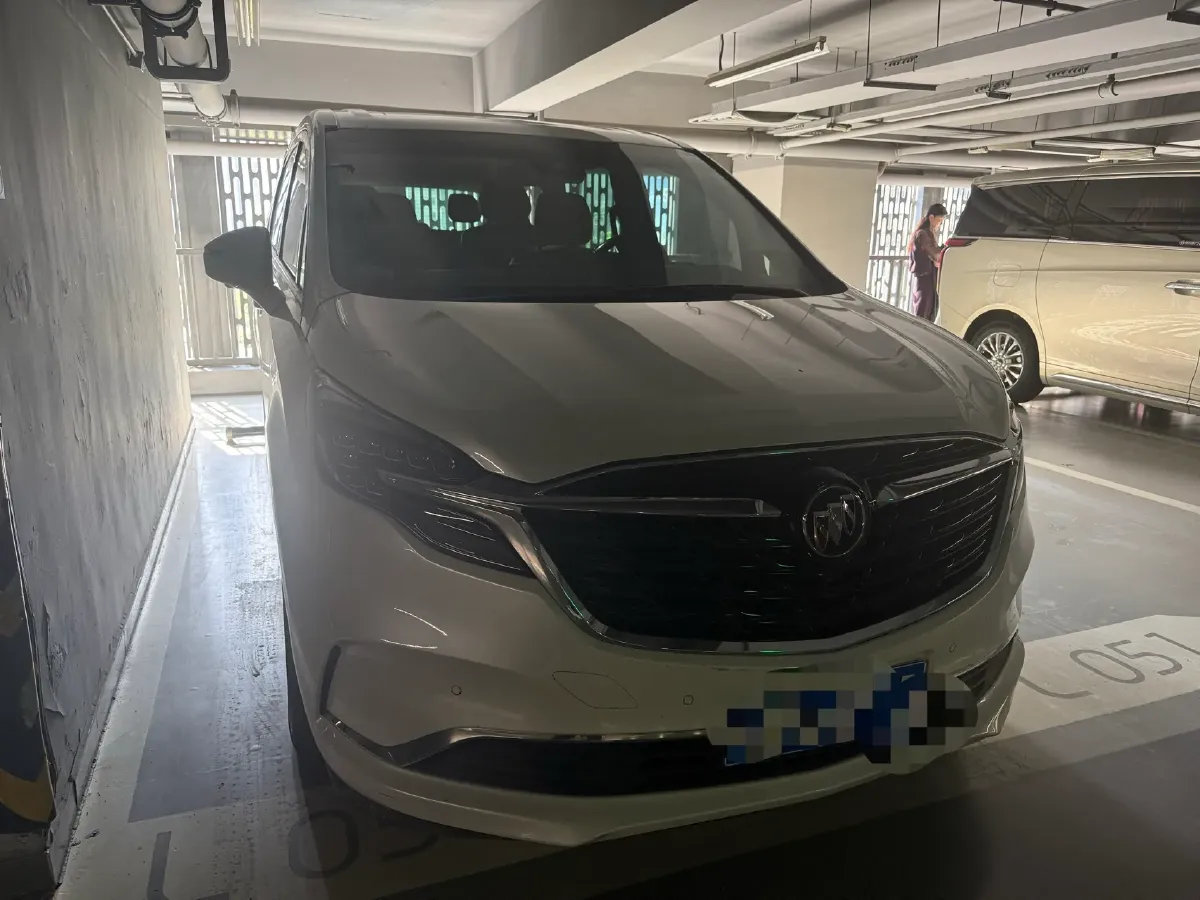 2021 Buick GL8 2.0T 237HP L4 9AT,autocango,china used car exporter,china ev exporter,chinese used car exporter,chinese used ev exporter
