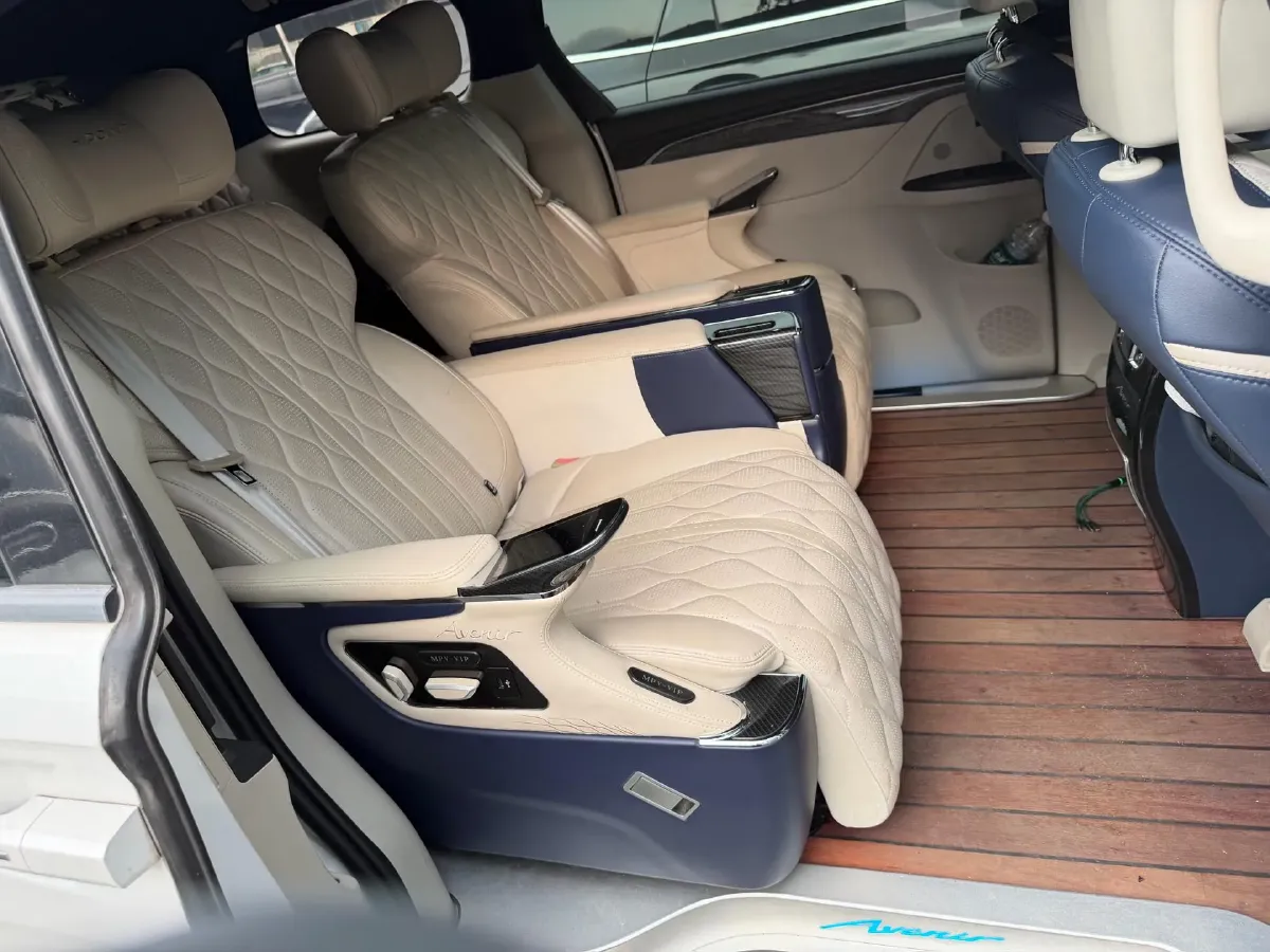 2020 Buick GL8 2.0T 237HP L4 9AT,autocango,china used car exporter,china ev exporter,chinese used car exporter,chinese used ev exporter