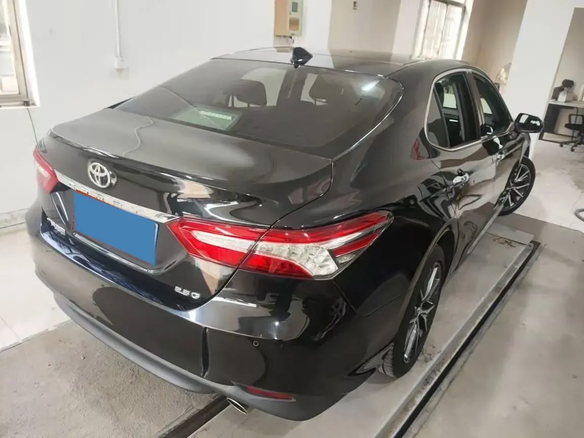 2021 Toyota Camry 2.5L 209HP L4 8AT,autocango,china used car exporter,china ev exporter,chinese used car exporter,chinese used ev exporter