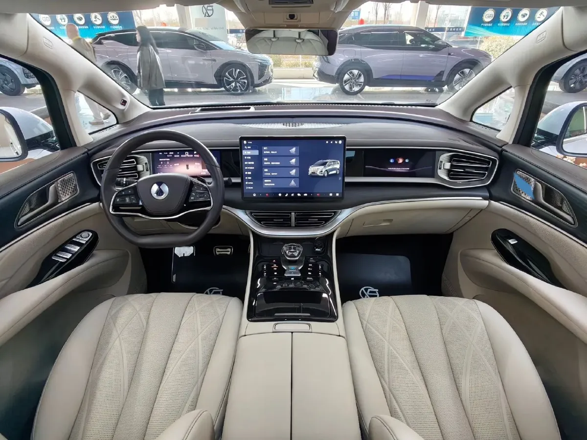 2025 Denza D9 1.5T 156HP L4 E-CVT PHEV 40KWH,autocango,china used car exporter,china ev exporter,chinese used car exporter,chinese used ev exporter