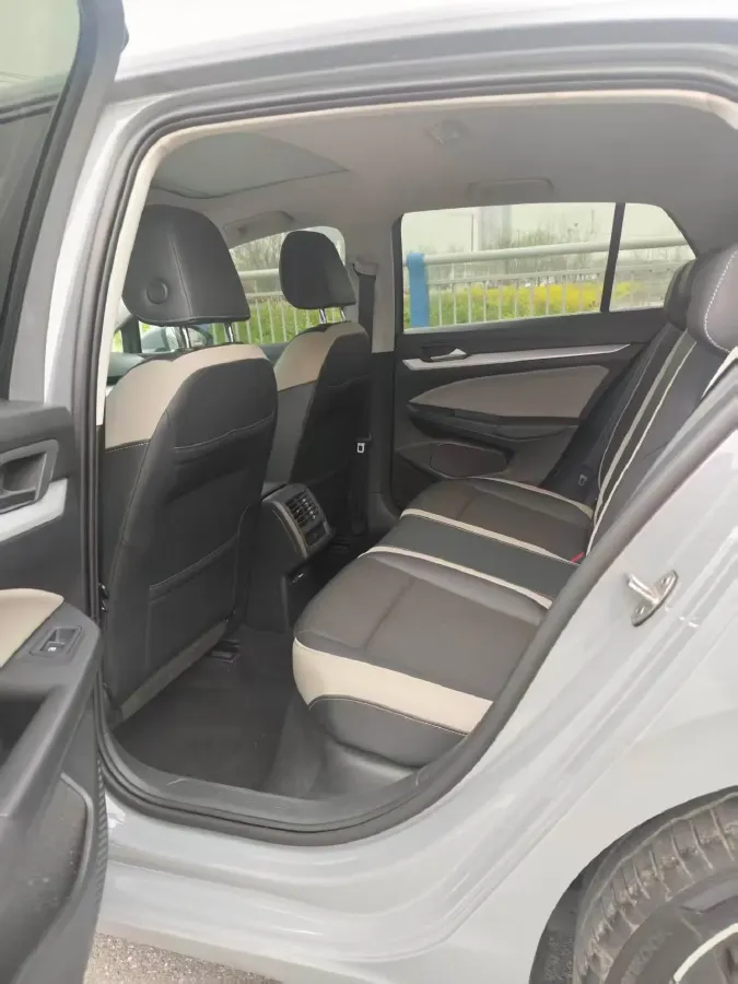 2021 Volkswagen Golf 1.4T 150HP L4 7DCT,autocango,china used car exporter,china ev exporter,chinese used car exporter,chinese used ev exporter