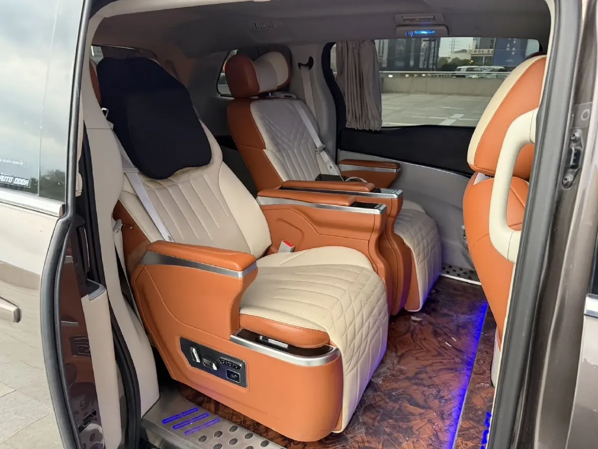 2021 Buick GL8 2.0T 237HP L4 9AT,autocango,china used car exporter,china ev exporter,chinese used car exporter,chinese used ev exporter