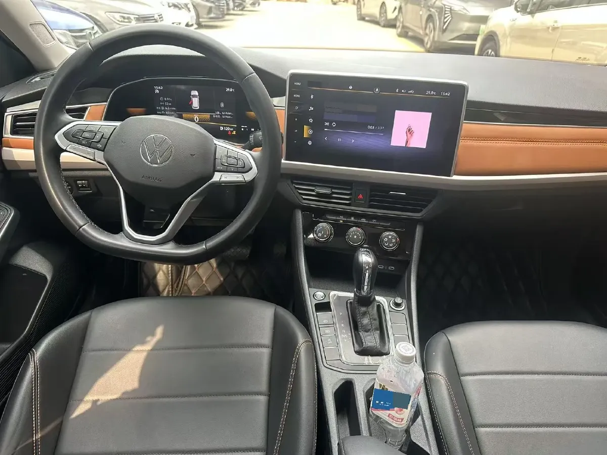 2023 Volkswagen Bora 1.2T 116HP L4 7DCT,autocango,china used car exporter,china ev exporter,chinese used car exporter,chinese used ev exporter