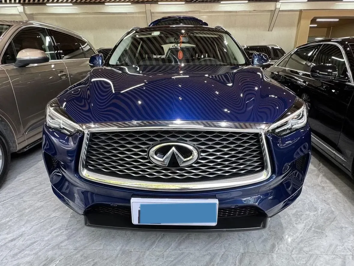 2018 Infiniti QX30 2.0T 211HP L4 7DCT,autocango,china used car exporter,china ev exporter,chinese used car exporter,chinese used ev exporter
