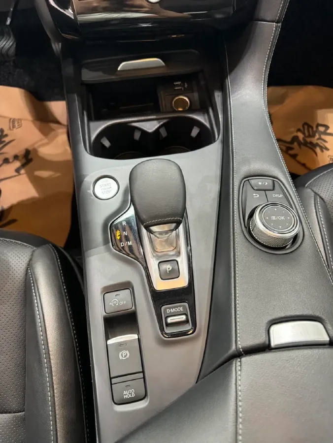 2018 Infiniti QX30 2.0T 211HP L4 7DCT,autocango,china used car exporter,china ev exporter,chinese used car exporter,chinese used ev exporter